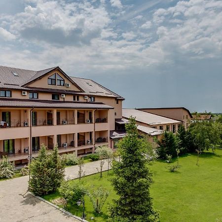 Club Insieme Grand Resort Potlogi Esterno foto