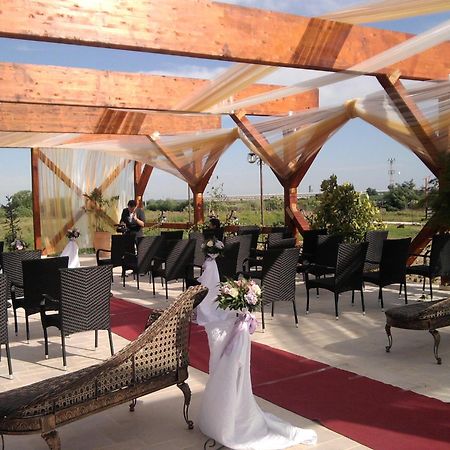 Club Insieme Grand Resort Potlogi Esterno foto