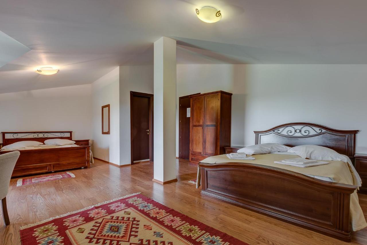 Club Insieme Grand Resort Potlogi Esterno foto